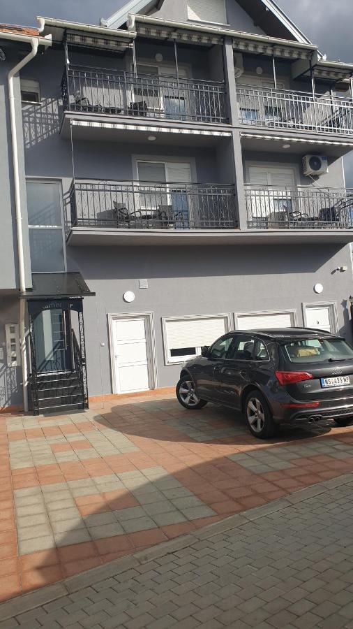 Apartments Kamenjar Újvidék Kültér fotó